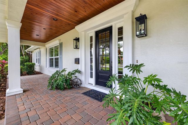 445 PARK AVENUE, Belleair, FL 33756