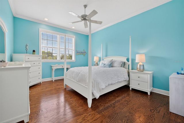 445 PARK AVENUE, Belleair, FL 33756