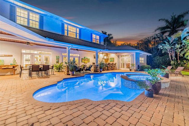 445 PARK AVENUE, Belleair, FL 33756