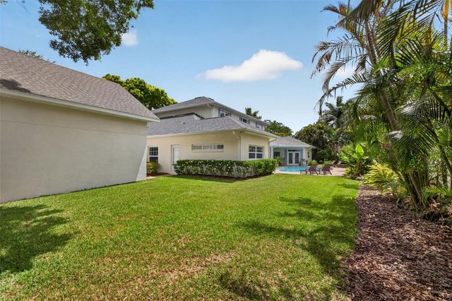 445 PARK AVENUE, Belleair, FL 33756