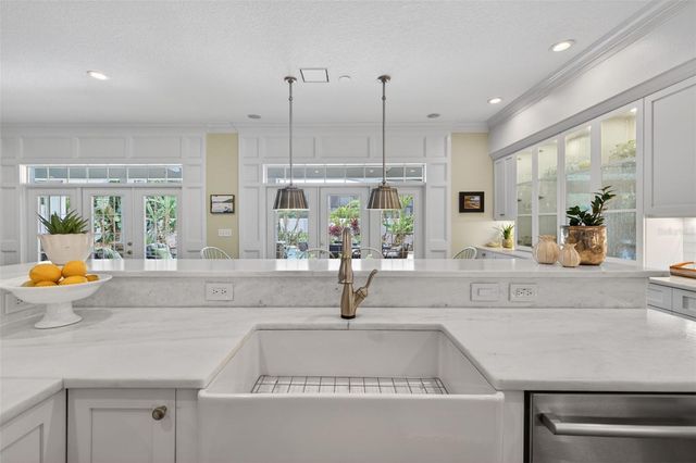445 PARK AVENUE, Belleair, FL 33756