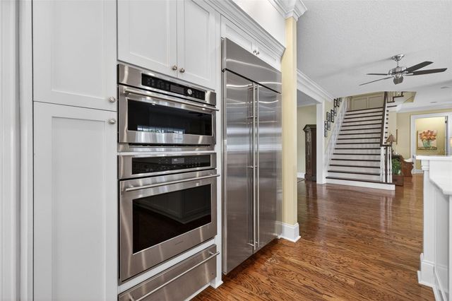 445 PARK AVENUE, Belleair, FL 33756