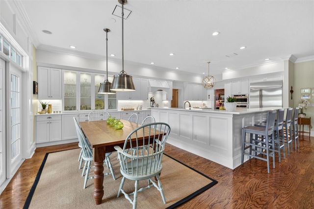 445 PARK AVENUE, Belleair, FL 33756