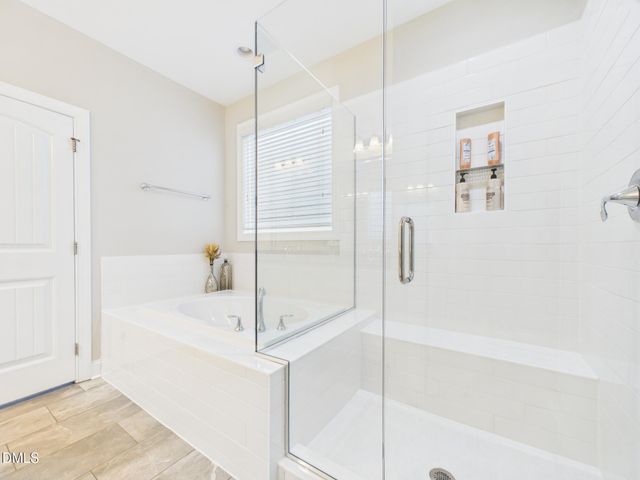 524 Rowanwood Way, Apex, NC 27523