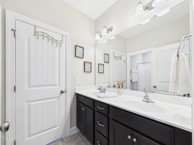 524 Rowanwood Way, Apex, NC 27523