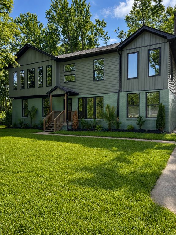5033 Collinwood Dr, Clarksville, TN 37042