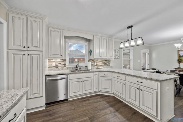 15168 Kings Drive, Athens, AL 35611