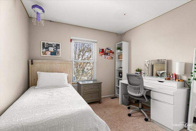 205 Churchill Lane, Aurora, IL 60504