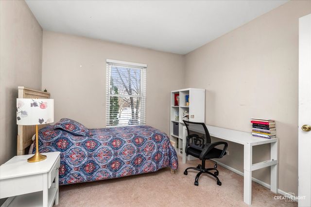 205 Churchill Lane, Aurora, IL 60504