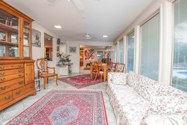 8613 Wimbledon Drive, Knoxville, TN 37923