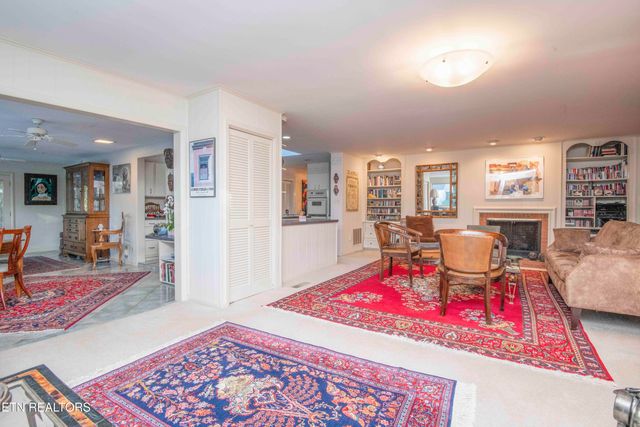 8613 Wimbledon Drive, Knoxville, TN 37923