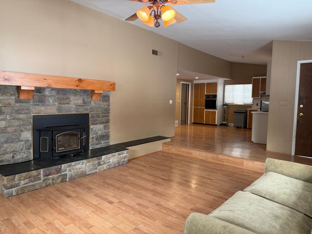 3738 Pineland Point Road, Gladwin, MI 48624