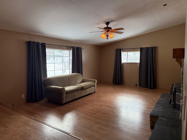 3738 Pineland Point Road, Gladwin, MI 48624