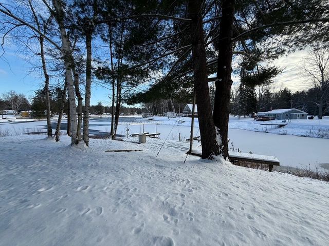 3738 Pineland Point Road, Gladwin, MI 48624