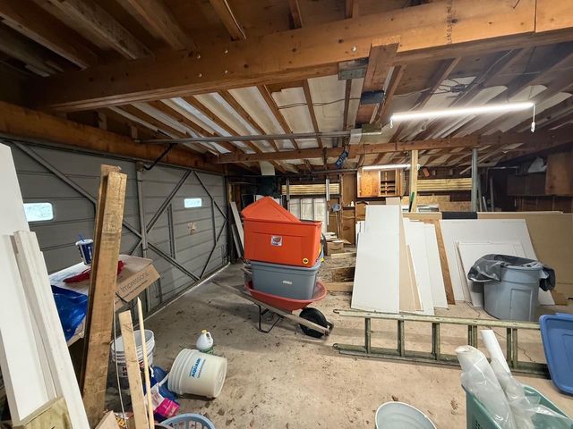 3738 Pineland Point Road, Gladwin, MI 48624