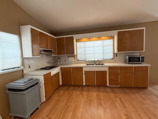 3738 Pineland Point Road, Gladwin, MI 48624