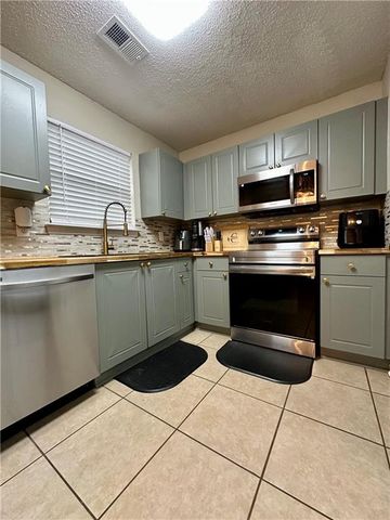 236 Turnstone Road, Stockbridge, GA 30281