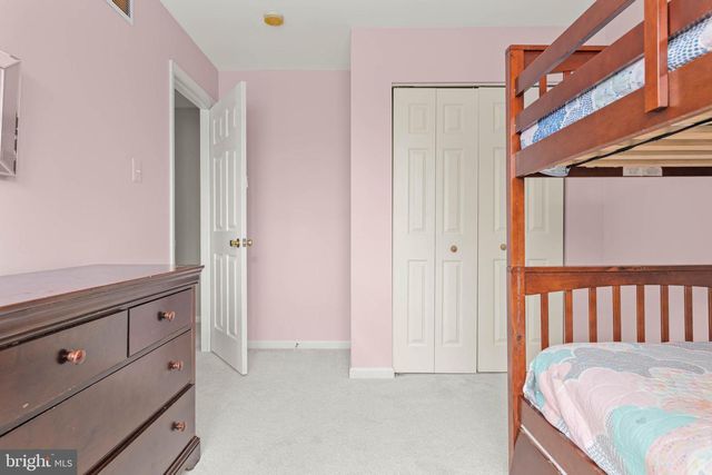 204 YORKTOWN CT, Malvern, PA 19355