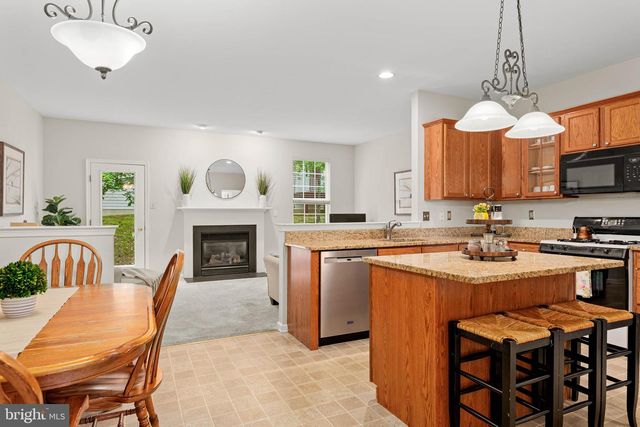 204 YORKTOWN CT, Malvern, PA 19355