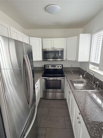 1315 N 22nd Ave A2, Hollywood, FL 33020