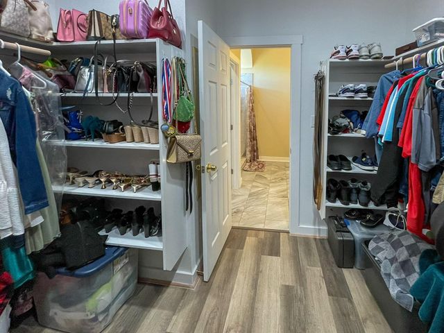1351 County Road 419, Taylor, TX 76574