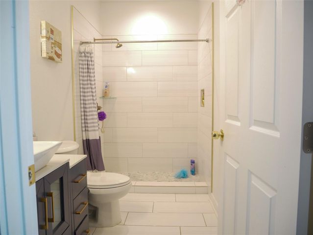 1351 County Road 419, Taylor, TX 76574