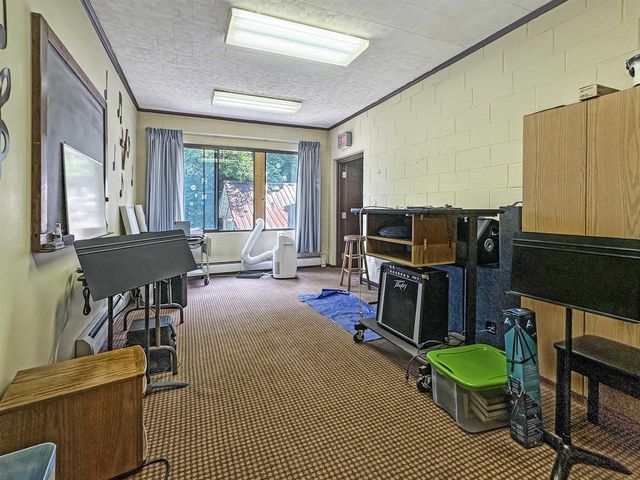 1216 10TH STREET, Marinette, WI 54143