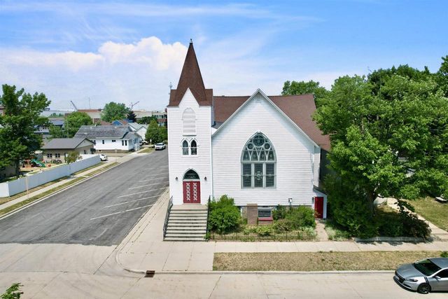 1216 10TH STREET, Marinette, WI 54143