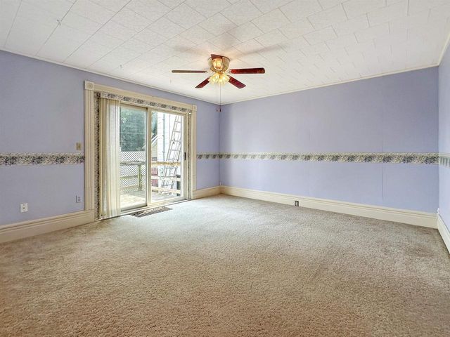 1216 10TH STREET, Marinette, WI 54143