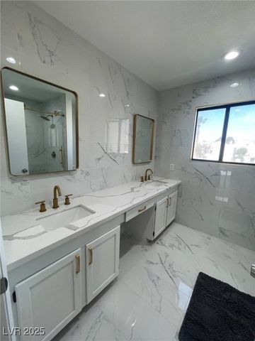 3004 Ocean View Drive, Las Vegas, NV 89117