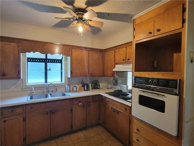 1362 Whites Chapel Road, Elberton, GA 30635