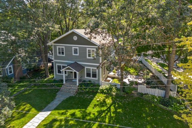 185 W Lake Street, Excelsior, MN 55331