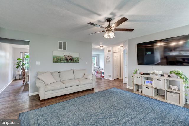 2951 ABBEY DR, Manchester, MD 21102