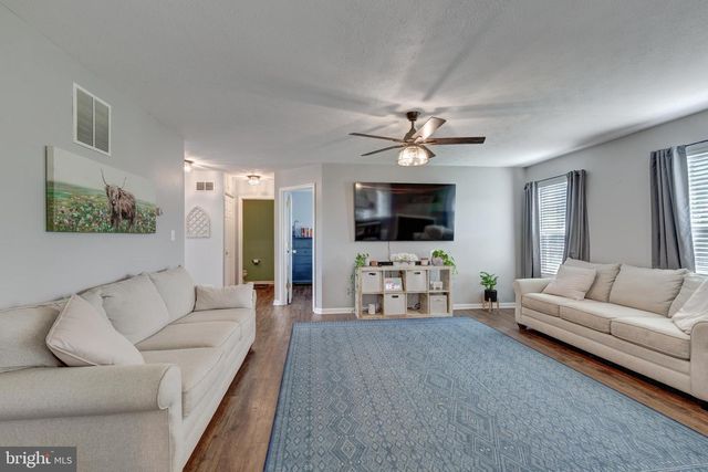 2951 ABBEY DR, Manchester, MD 21102