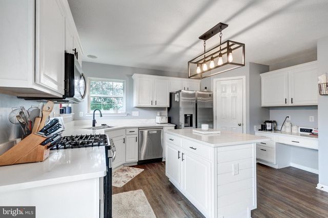 2951 ABBEY DR, Manchester, MD 21102