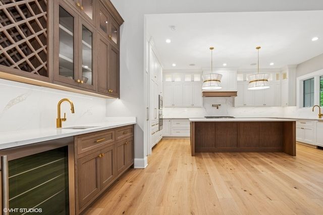 10940 German Church Road, La Grange, IL 60525