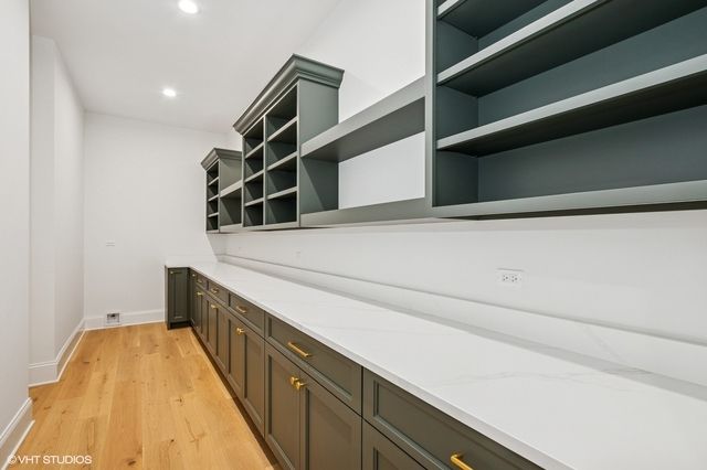 10940 German Church Road, La Grange, IL 60525