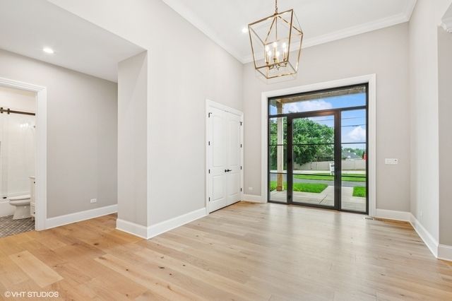 10940 German Church Road, La Grange, IL 60525