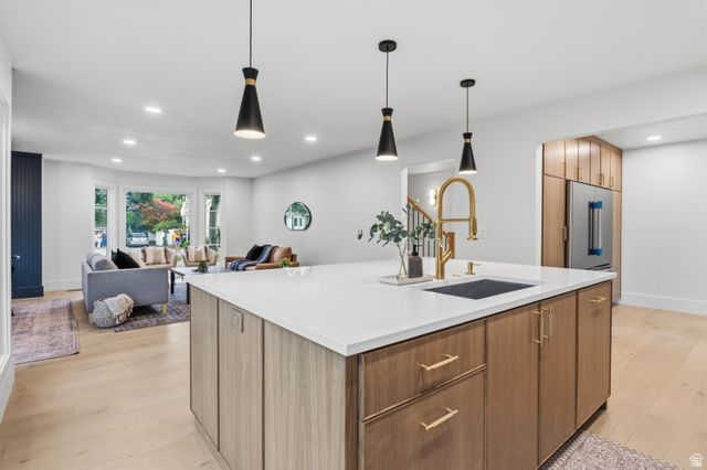 6183 S HAVEN MOOR CIR, Murray, UT 84121