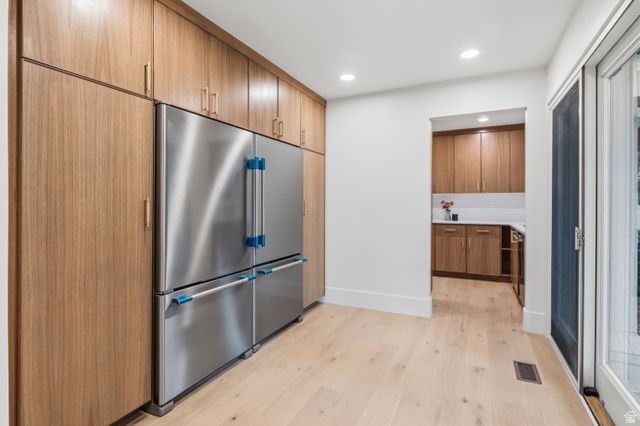 6183 S HAVEN MOOR CIR, Murray, UT 84121