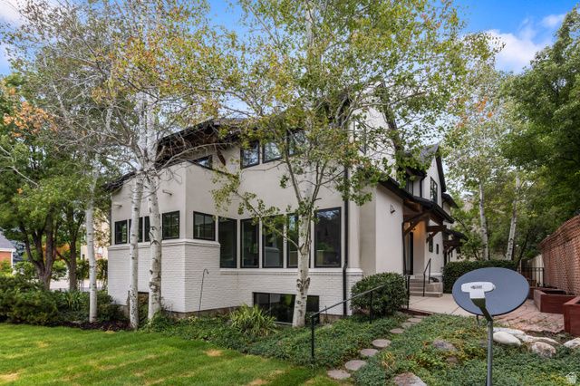 6183 S HAVEN MOOR CIR, Murray, UT 84121