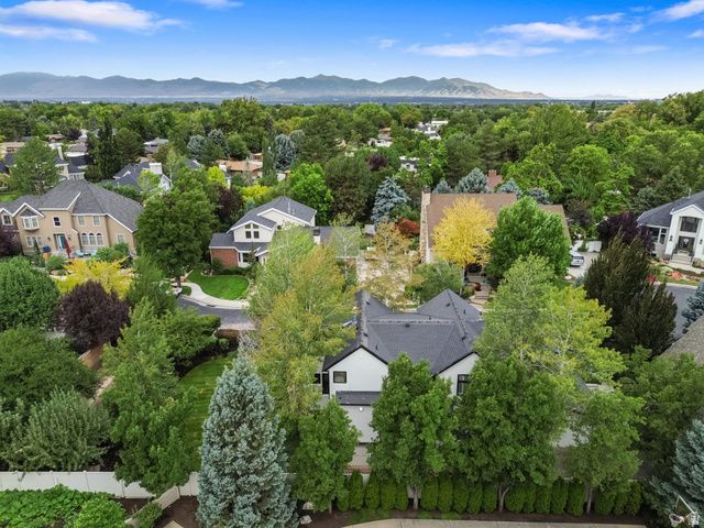 6183 S HAVEN MOOR CIR, Murray, UT 84121