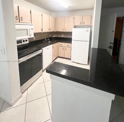 10717 Cleary Blvd 206, Plantation, FL 33324