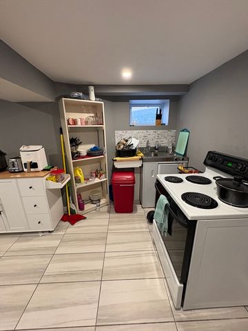 211 Elm, Everett, MA 02149