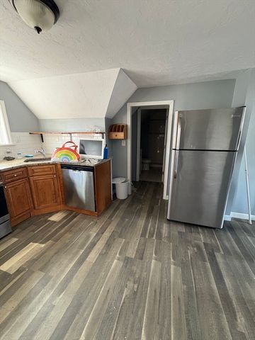 211 Elm, Everett, MA 02149