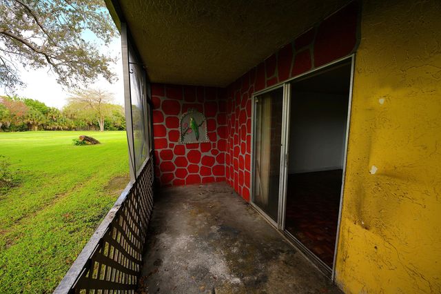 1509 Meadows Circle W, Boynton Beach, FL 33436