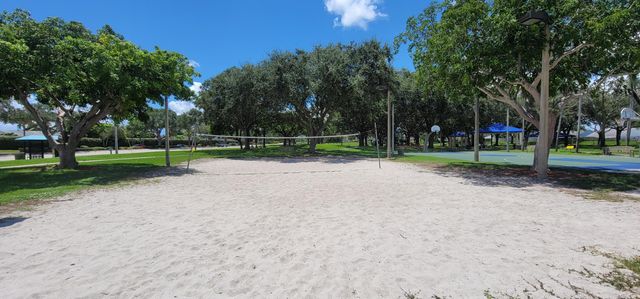 1509 Meadows Circle W, Boynton Beach, FL 33436