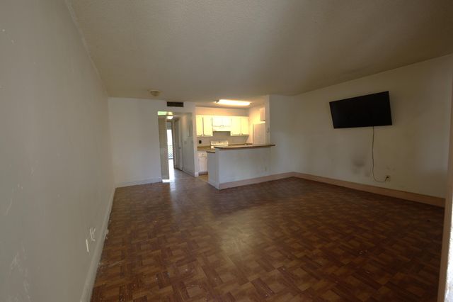 1509 Meadows Circle W, Boynton Beach, FL 33436