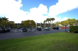 1509 Meadows Circle W, Boynton Beach, FL 33436