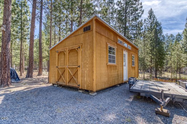 15869 Burlwood Lane, La Pine, OR 97739